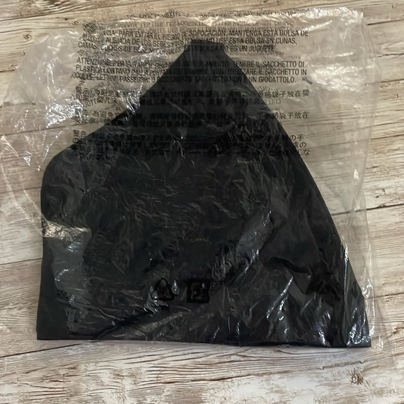 🆕 Old Navy Women’s Mesh V-Neck Bralette Top Bralette Bra Black XL 38DD 40D 40DD - Picture 9 of 14